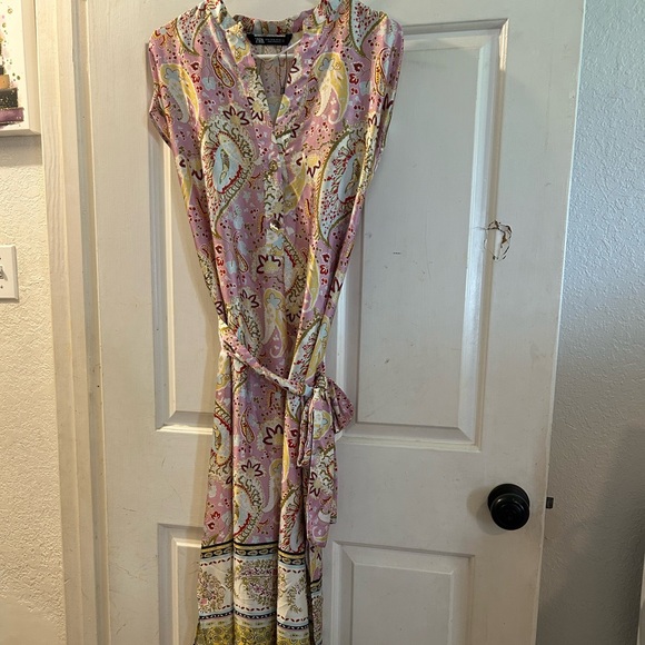 Zara Dresses & Skirts - Zara Pink and Yellow Paisley Maxi Dress with Tie Waist